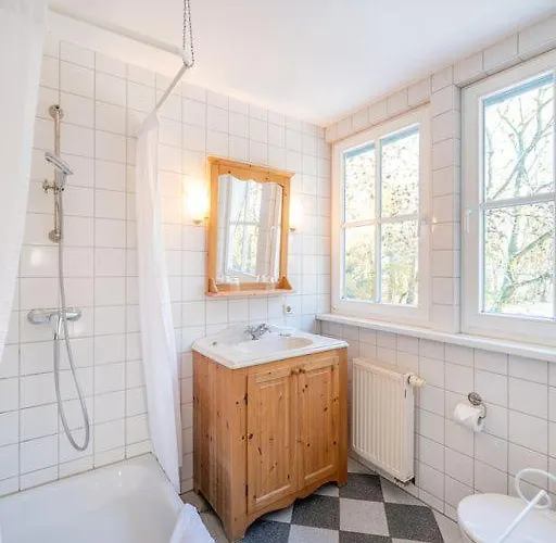 Frühstückspension Doppelzimmer Im Gutshaus Obergeschoss Putbus